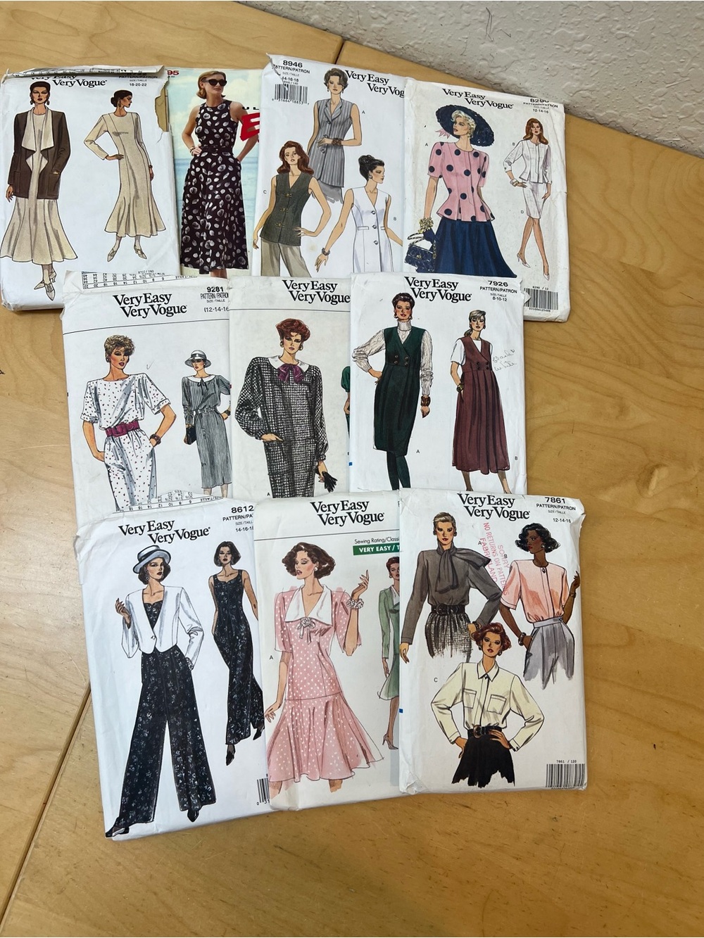Very easy Vogue Women's Pattern Collection - Mixed Styles